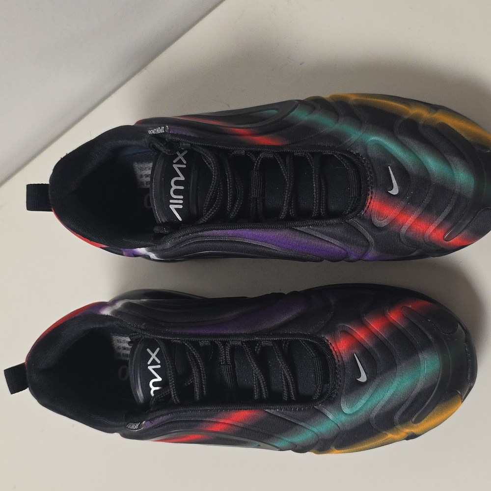 Nike AirMax Sneakers - Picture 2 of 6